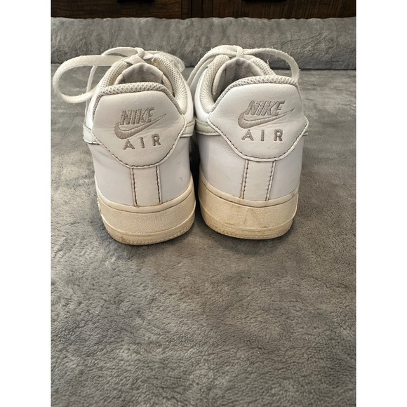 Nike women's Air Force 1 AF1, white - Picture 6 of 8